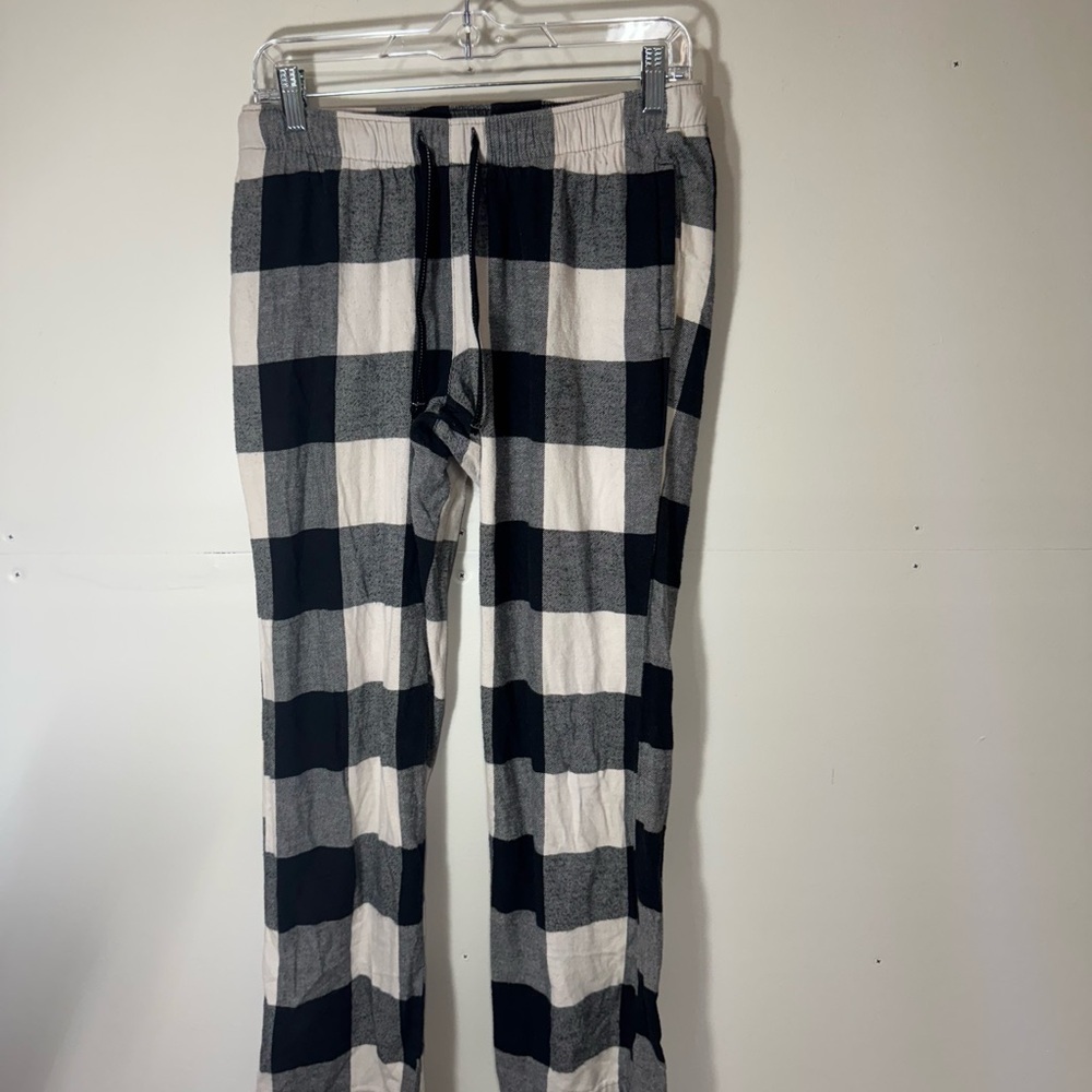Old Navy Black and White Plaid Pajama Pants